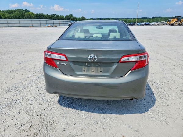 2014 TOYOTA CAMRY