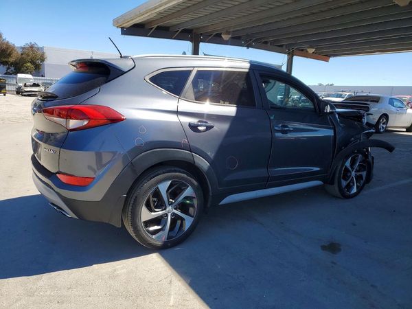 2017 HYUNDAI TUCSON