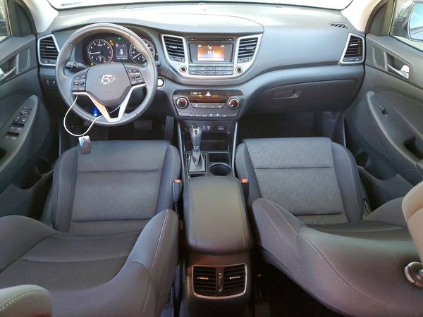 2017 HYUNDAI TUCSON