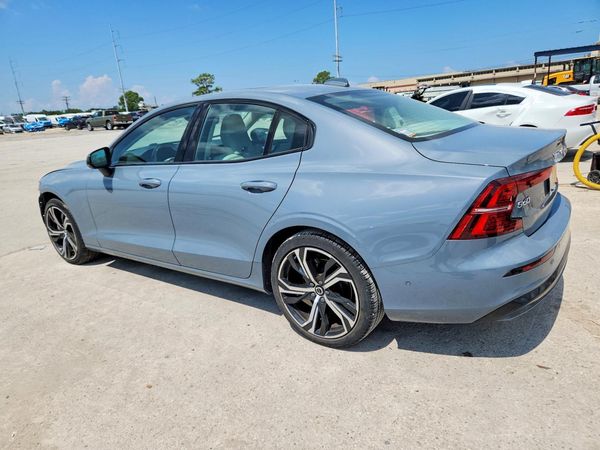 2024 VOLVO S60