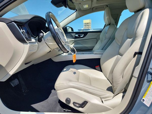 2024 VOLVO S60