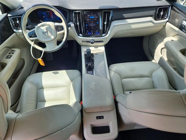 2024 VOLVO S60