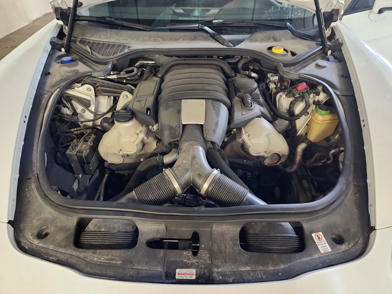 2014 PORSCHE PANAMERA Base (2WD), 4 (4WD)