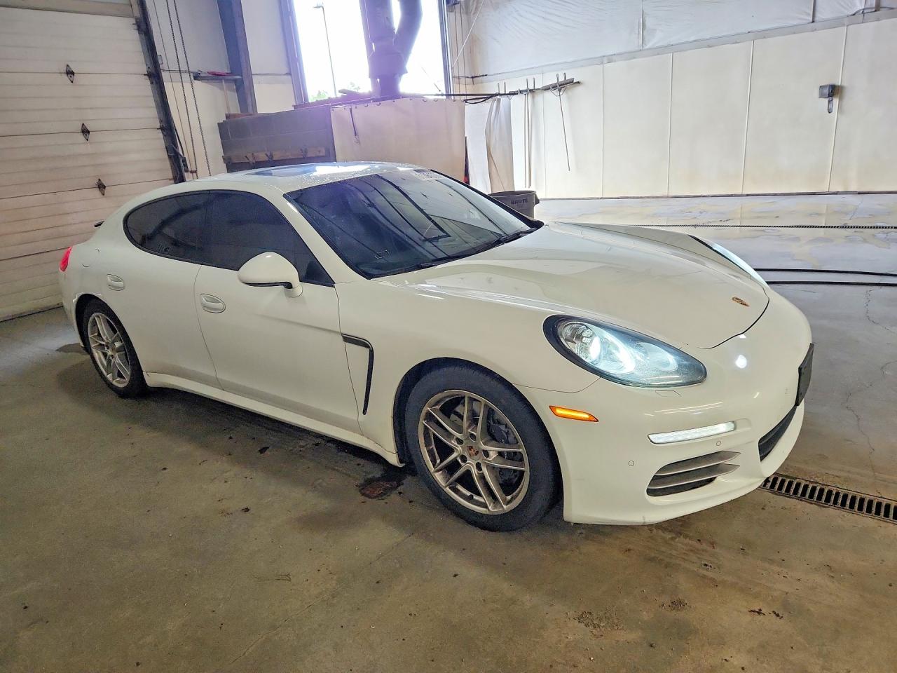 2014 PORSCHE PANAMERA Base (2WD), 4 (4WD)