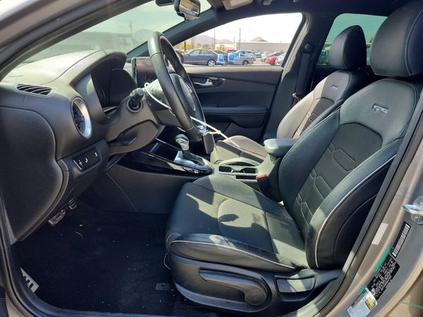 2022 KIA FORTE GT Line