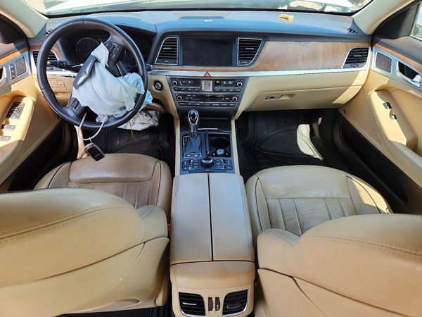 2017 GENESIS G80