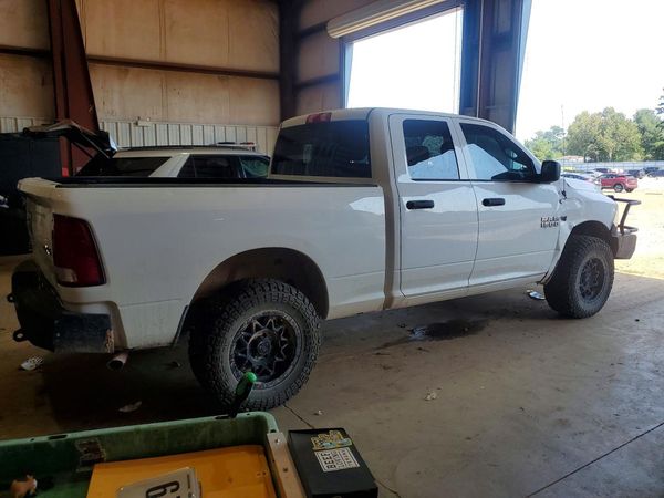 2018 RAM 1500 ST