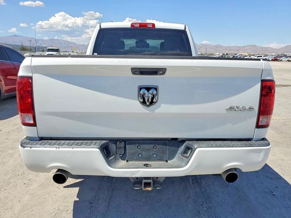 2013 RAM 1500 ST