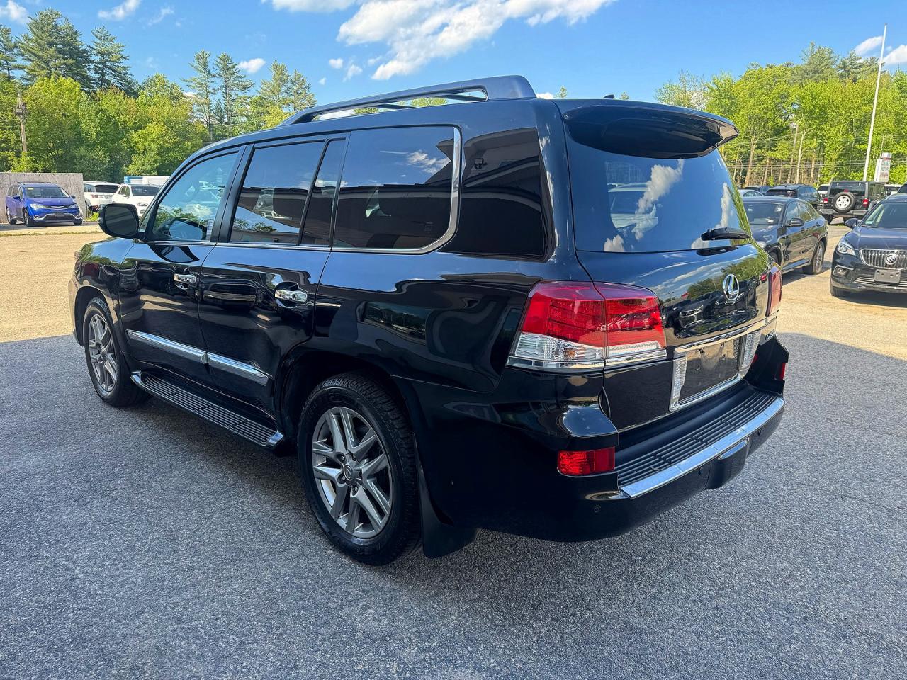 2015 LEXUS LX 570
