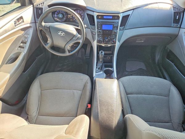 2013 HYUNDAI SONATA