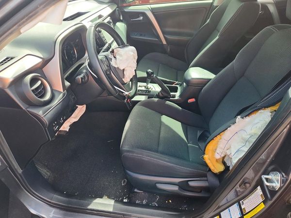 2018 TOYOTA RAV4 LE Plus/XLE