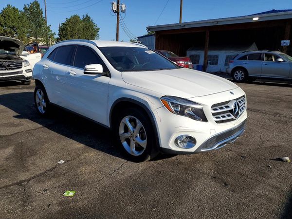 2019 MERCEDES-BENZ GLA