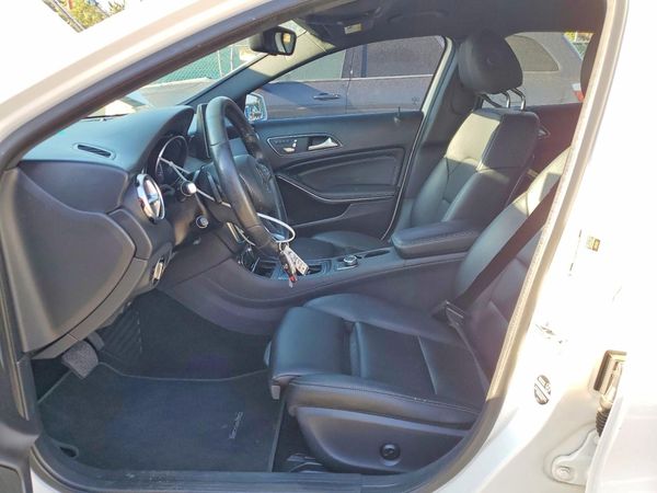 2019 MERCEDES-BENZ GLA