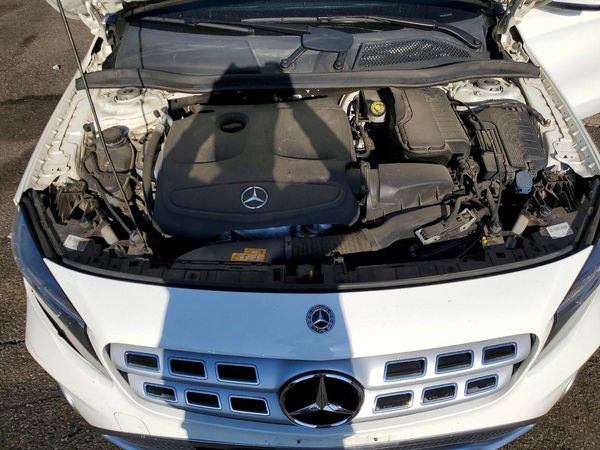 2019 MERCEDES-BENZ GLA