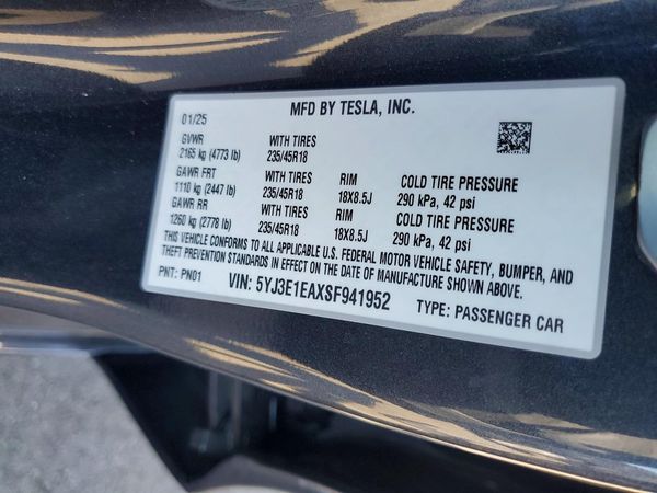 2025 TESLA MODEL 3