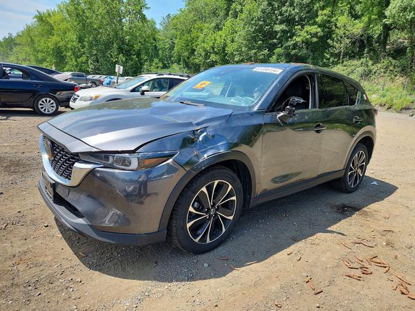 2023 MAZDA CX-5 Premium Package