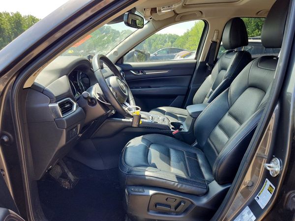 2023 MAZDA CX-5 Premium Package