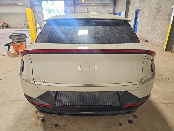 2024 KIA EV6 Light, Wind