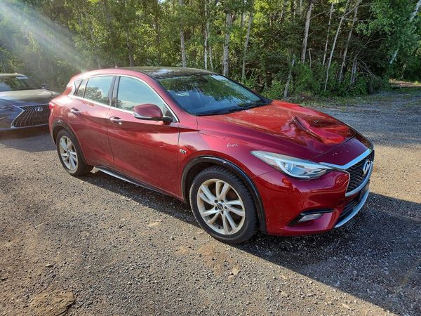 2017 INFINITI QX30