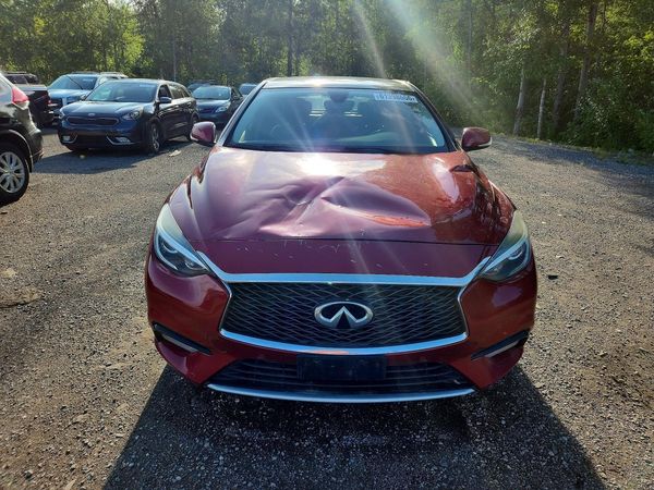2017 INFINITI QX30