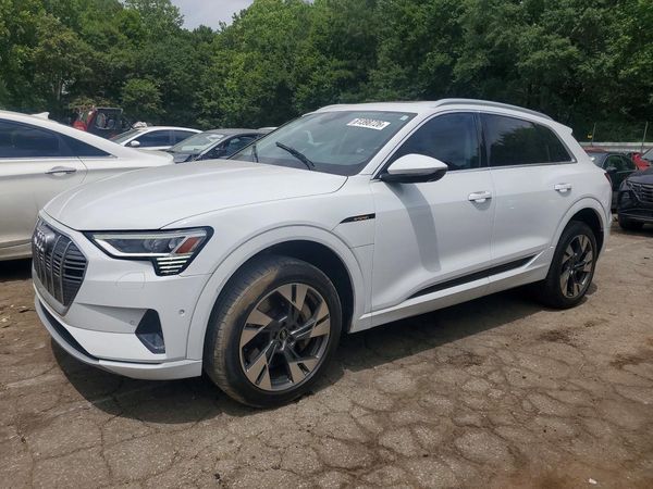 2021 AUDI E-TRON quattro Premium Plus