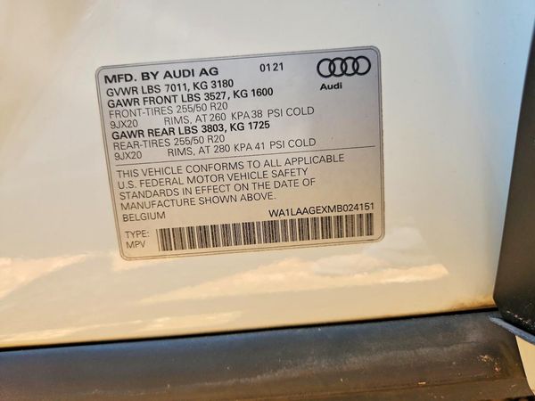 2021 AUDI E-TRON quattro Premium Plus