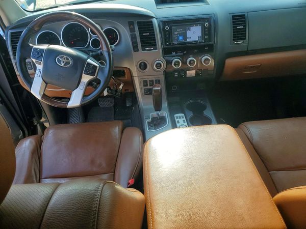 2016 TOYOTA SEQUOIA Platinum Grade