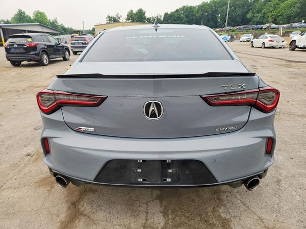 2025 ACURA TLX