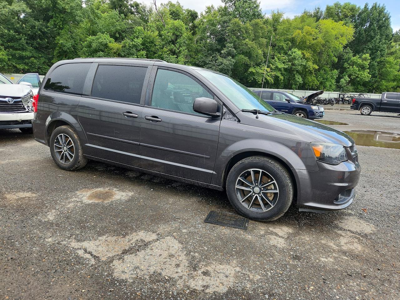 2016 DODGE GRAND CARAVAN R/T