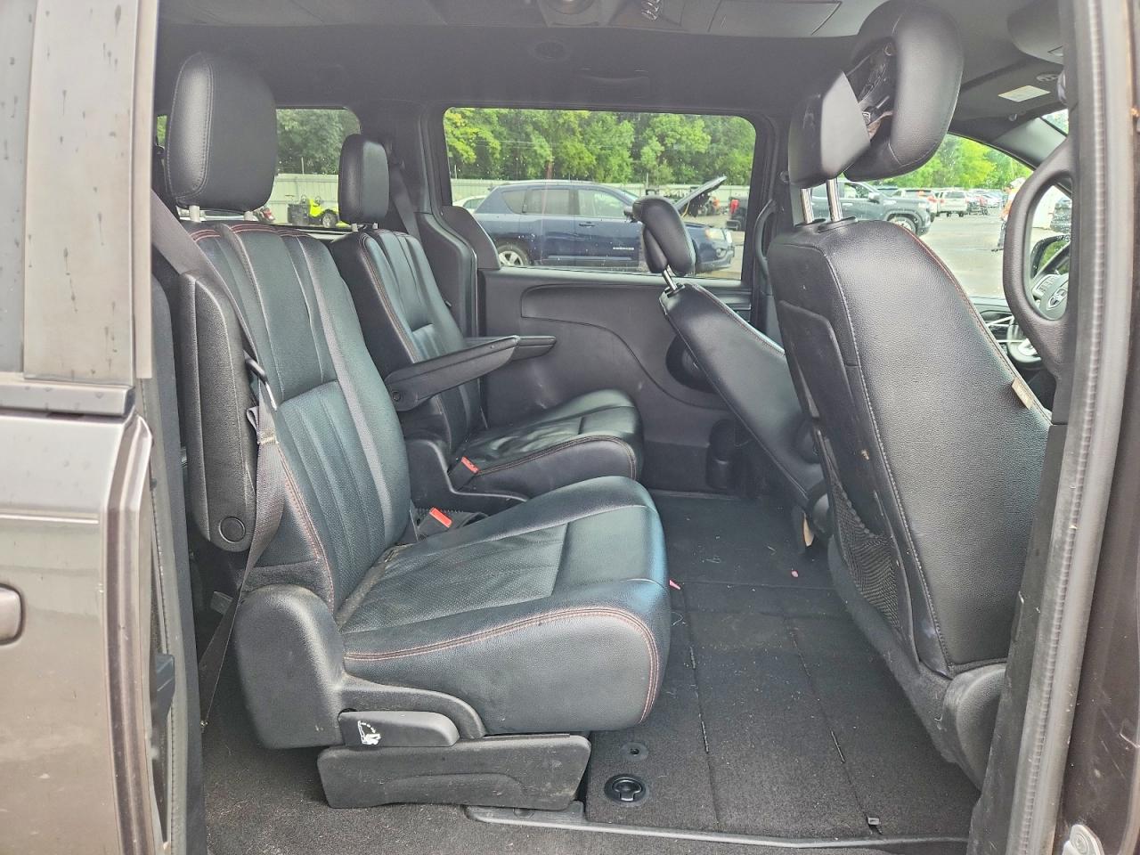 2016 DODGE GRAND CARAVAN R/T