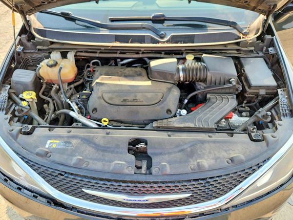 2019 CHRYSLER PACIFICA Touring L