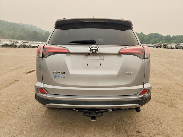 2018 TOYOTA RAV4 Adventure/XLE