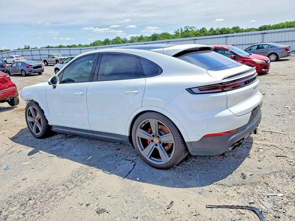 2024 PORSCHE CAYENNE S Coupe