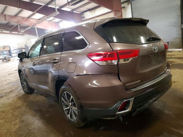 2017 TOYOTA HIGHLANDER