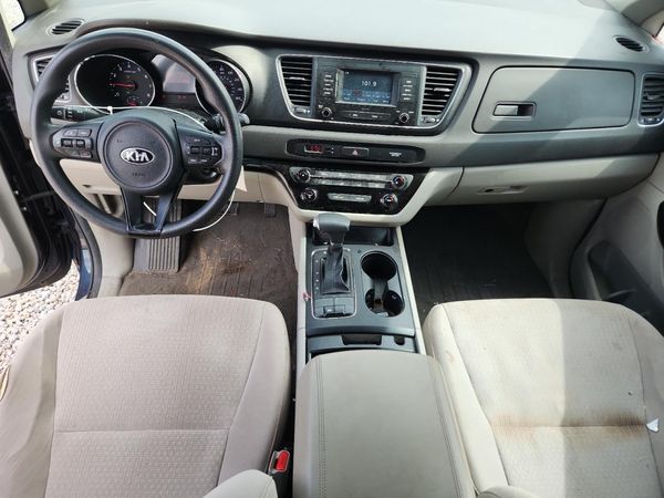 2017 KIA SEDONA LX