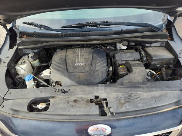 2017 KIA SEDONA LX