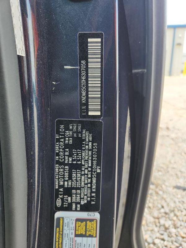 2017 KIA SEDONA LX