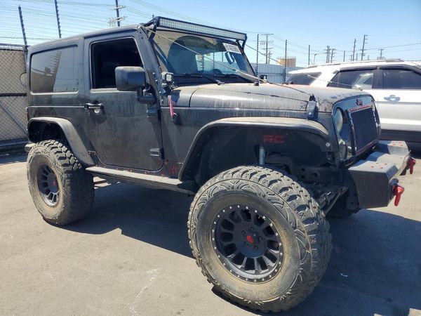 2015 JEEP WRANGLER SAHARA 4X4