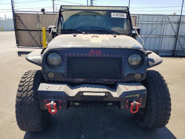 2015 JEEP WRANGLER SAHARA 4X4