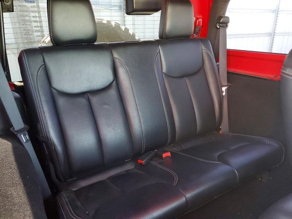 2015 JEEP WRANGLER SAHARA 4X4