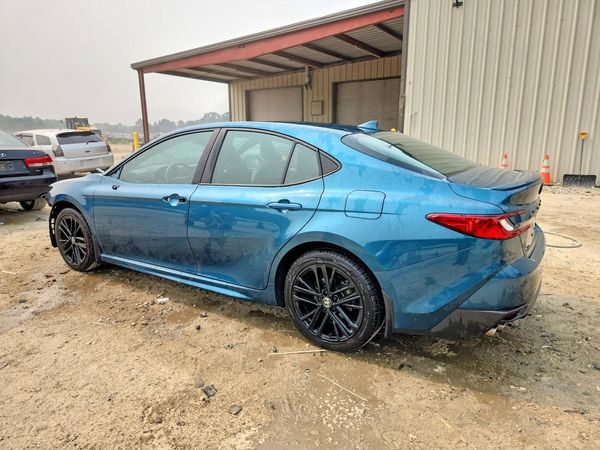 2025 TOYOTA CAMRY