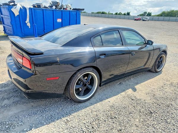 2014 DODGE CHARGER