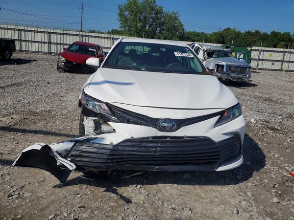 2024 TOYOTA CAMRY