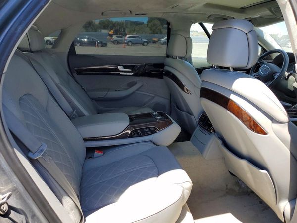 2017 AUDI A8