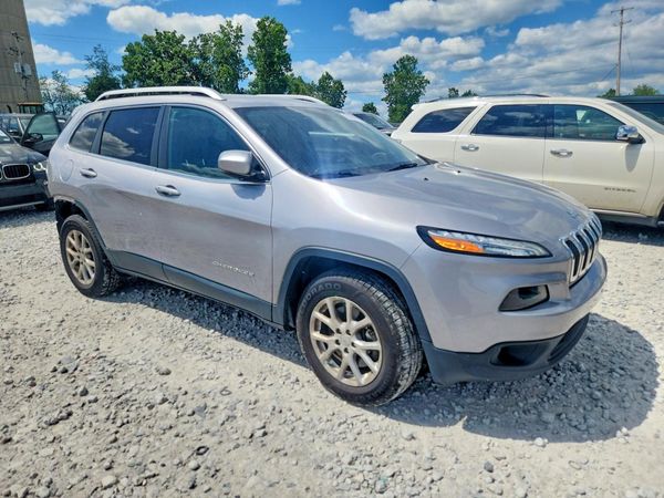 2018 JEEP CHEROKEE LATITUDE PLUS 4X4