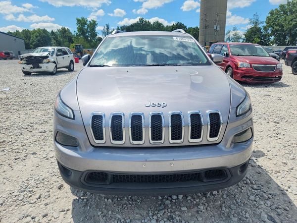 2018 JEEP CHEROKEE LATITUDE PLUS 4X4