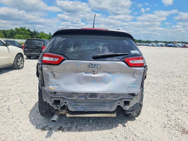 2018 JEEP CHEROKEE LATITUDE PLUS 4X4