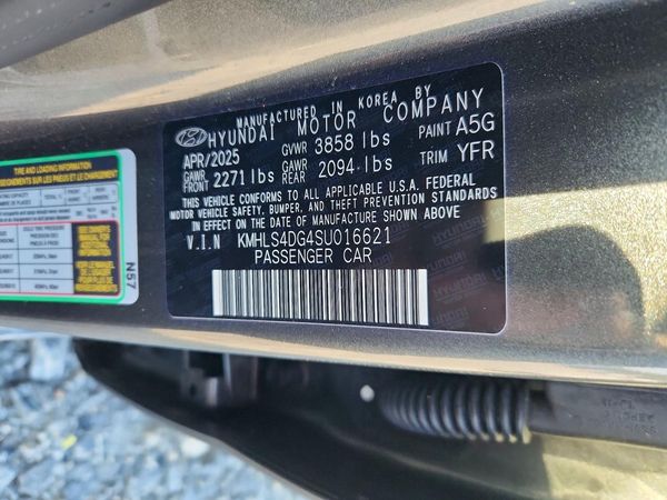 2025 HYUNDAI ELANTRA SEL Convenience