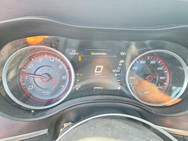 2015 DODGE CHARGER SE