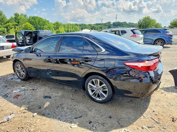 2017 TOYOTA CAMRY